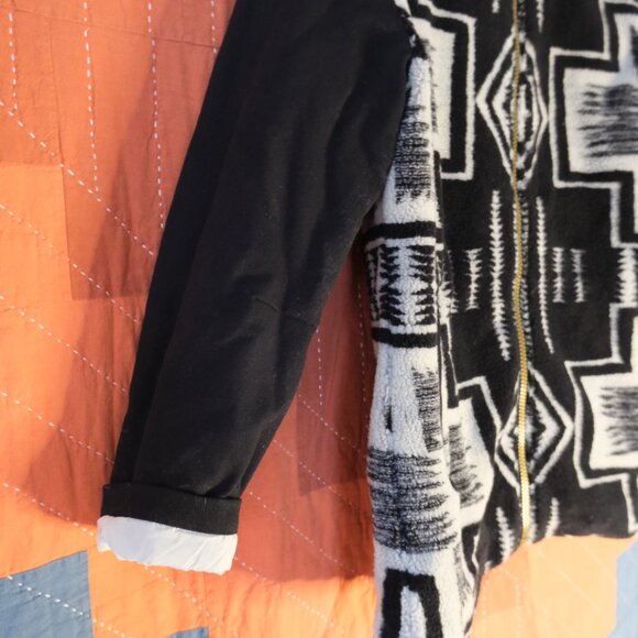 Pendleton Coat - Picture 7 of 9